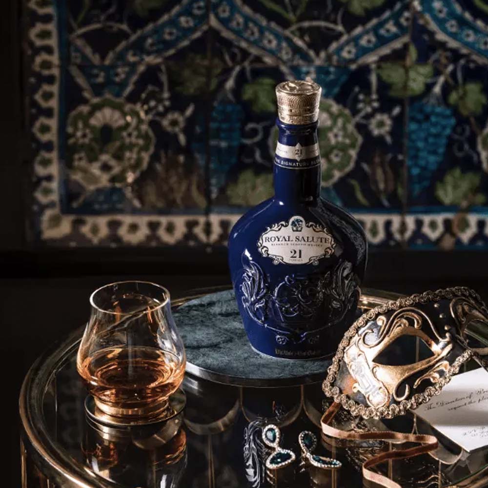  SALUTE 21年 シグネチャーブレンド 700ml ローヤルサルート21年 シグネチャーブレンド 700ml | Matsuya Ginza